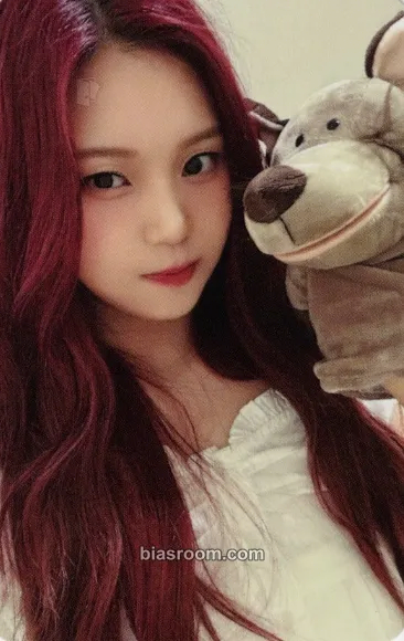 Umji A Montage of ( ) Photocard - VIVIZ - VIVIZ K-pop photocard
