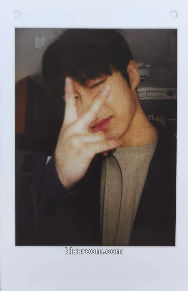 SF9 - Dawon - 1st Photo Book [L'Amité] Other item set polaroid photobook inclusion