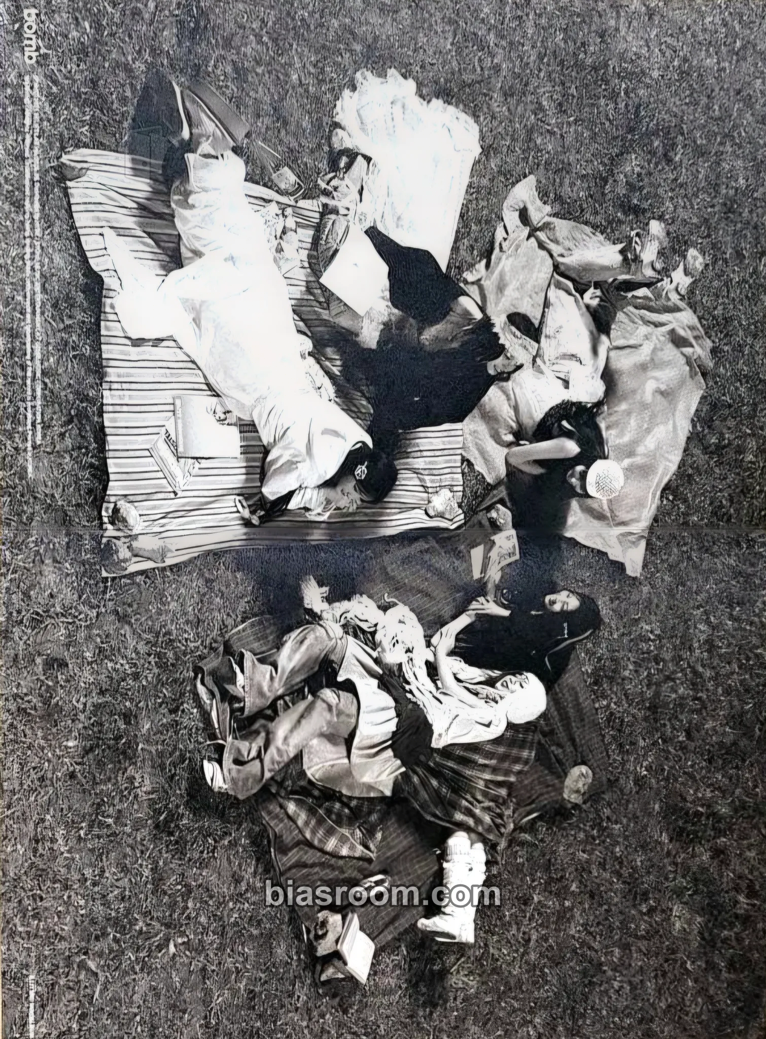 bomb Photocard - ILLIT - ILLIT K-pop photocard