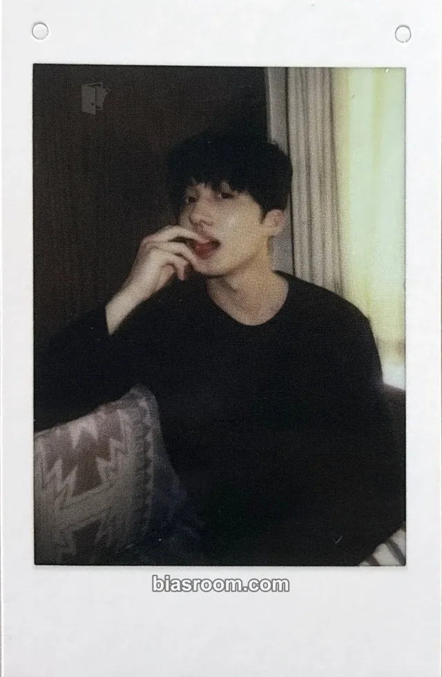 SF9 - Chani - 1st Photo Book [L'Amité] Other item set polaroid photobook inclusion