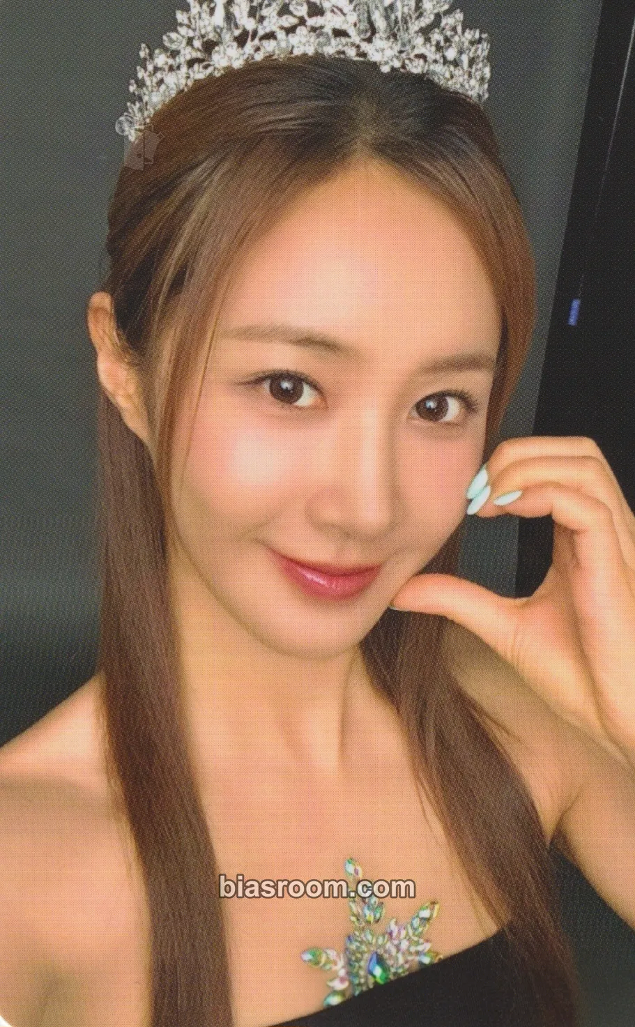 Yuri Season's Greetings 2024 Photocard - Girls' Generation - Girls' Generation K-pop photocard