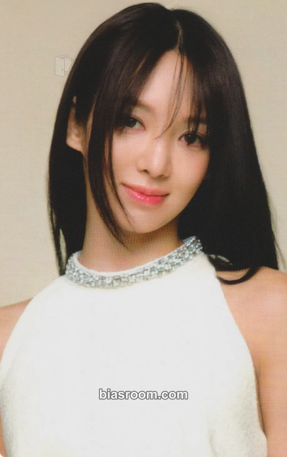 Hyoyeon Season's Greetings 2024 Photocard - Girls' Generation - Girls' Generation K-pop photocard