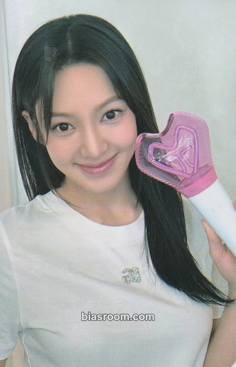 Hyoyeon Girls' Generation Official Lightstick Photocard - Girls' Generation - Girls' Generation K-pop photocard