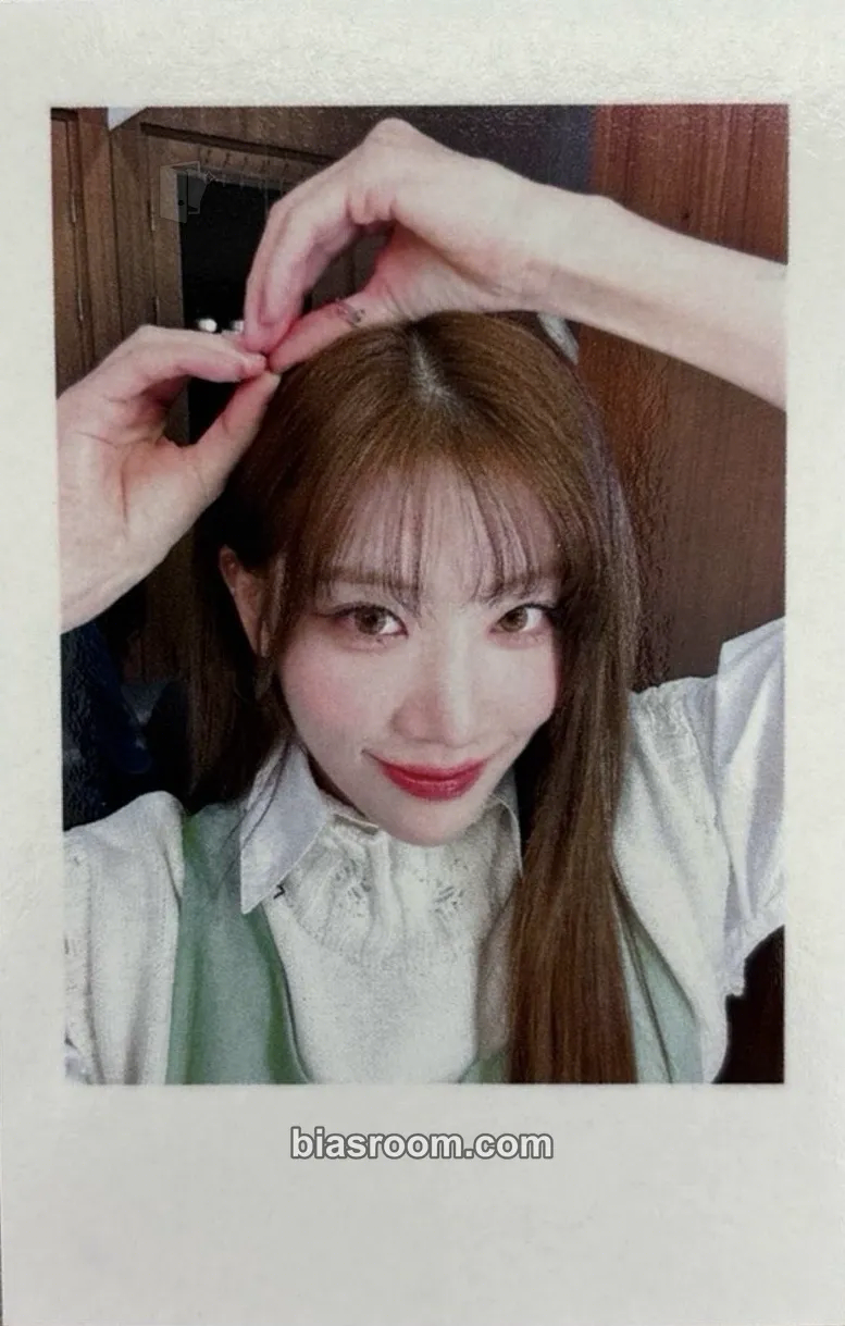 Kim Lip Dall Photocard - ARTMS - ARTMS K-pop photocard