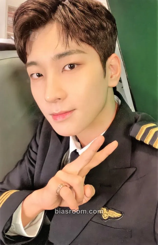 Wonwoo 5th Global Membership Kit - 2020 Photocard - SEVENTEEN - SEVENTEEN K-pop photocard