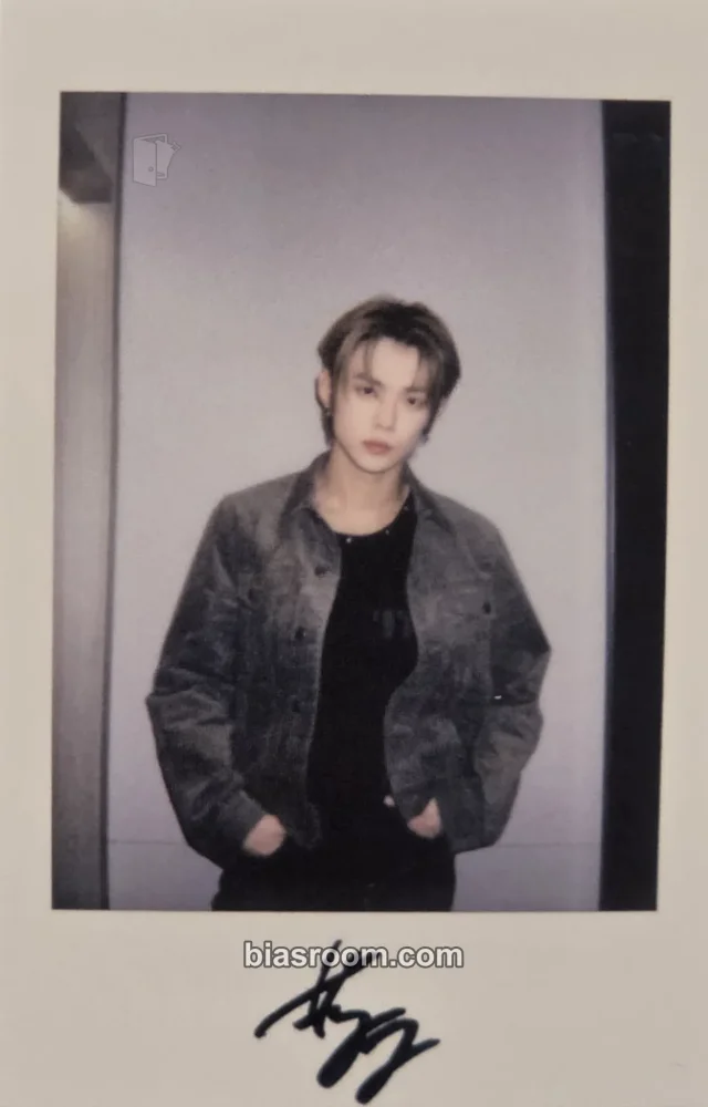 TOMORROW X TOGETHER - Yeonjun - The Star Chapter: Together Album fansign withfans / yizhiyu (yzy) round 2 polaroid winner benefit offline