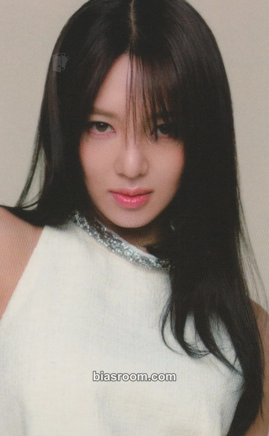 Hyoyeon Season's Greetings 2024 Photocard - Girls' Generation - Girls' Generation K-pop photocard