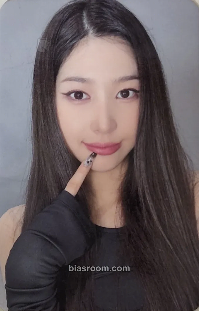 VIN OVERSTEP Photocard - BADVILLAIN - BADVILLAIN K-pop photocard