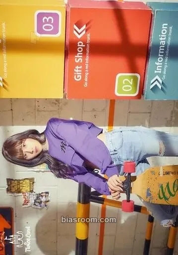 Sana Twice 2nd Tour: Twiceland Zone 2 – Fantasy Park Photocard - TWICE - TWICE K-pop photocard