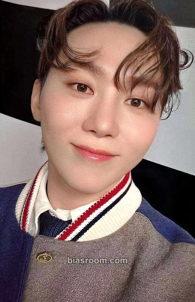 Seungkwan 17 IS RIGHT HERE Photocard - SEVENTEEN - SEVENTEEN K-pop photocard