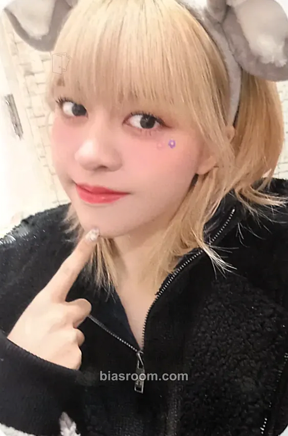 Lily Fe3O4: BREAK Photocard - NMIXX - NMIXX K-pop photocard