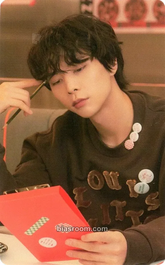 Johnny 2022 Season’s Greetings Photocard - NCT 127 - NCT 127 K-pop photocard