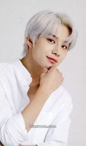 Jungwoo 2022 Season’s Greetings Photocard - NCT 127 - NCT 127 K-pop photocard