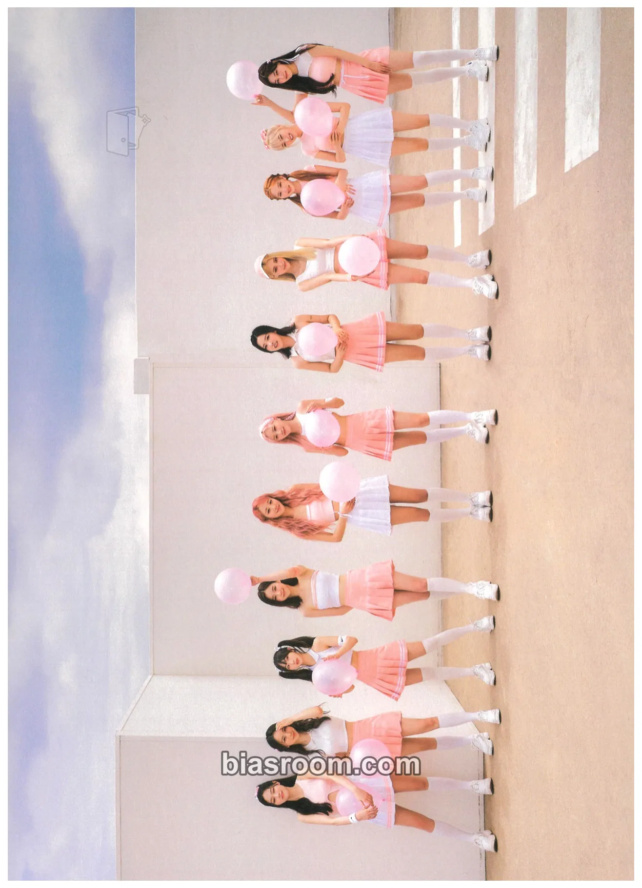 2023 Season's Greetings Photocard - LOONA - LOONA K-pop photocard