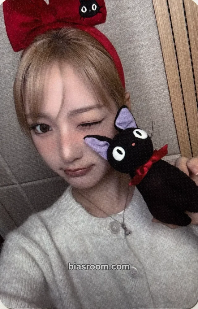 KiiiKiii - Jiyu - Delulu Pack Album apple music round 3 video call (fancall) fansign