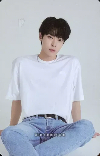 Doyoung 2022 Season’s Greetings Photocard - NCT 127 - NCT 127 K-pop photocard