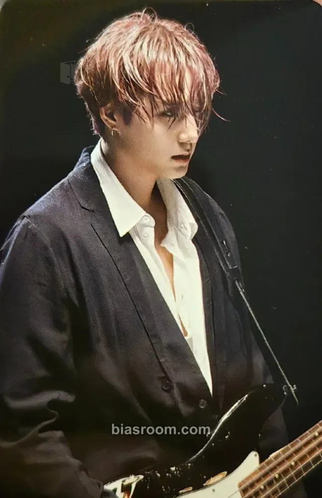 DAY6 - Young K - 'The Book of Us: Entropy' POP UP STORE Other binder version merch photocard