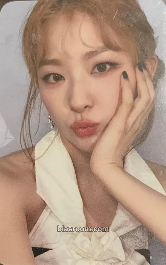 Seulgi 10th Anniversary Photocard - Red Velvet - Red Velvet K-pop photocard