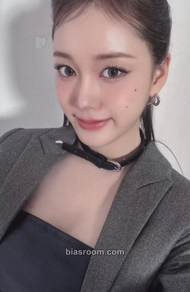 STAYC - J - Lover, Killer / BEBE (Japanese Ver.) Album album photocard limited edition