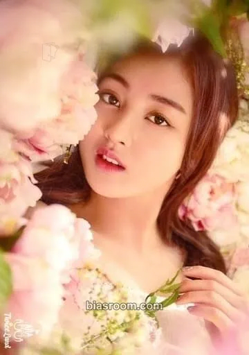 Jihyo Twice 2nd Tour: Twiceland Zone 2 – Fantasy Park Photocard - TWICE - TWICE K-pop photocard