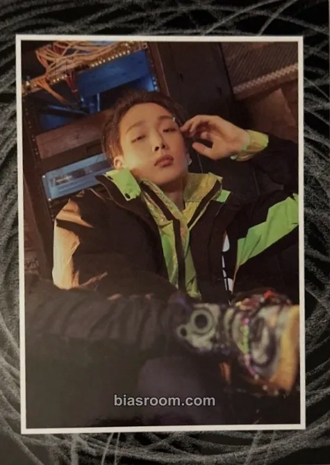 Bobby Lucky Man (Bobby Solo) Photocard - iKON - iKON K-pop photocard