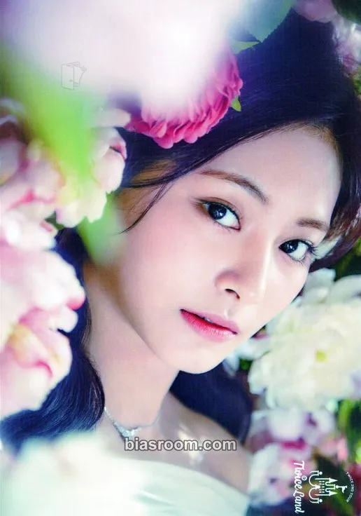 Tzuyu Twice 2nd Tour: Twiceland Zone 2 – Fantasy Park Photocard - TWICE - TWICE K-pop photocard