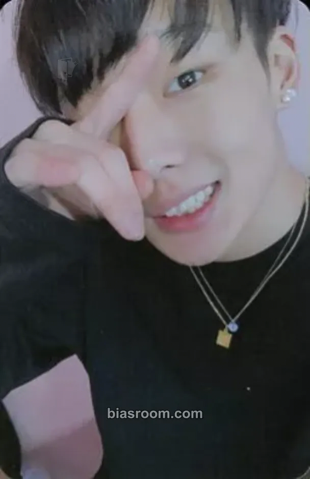 Bobby Return Photocard - iKON - iKON K-pop photocard
