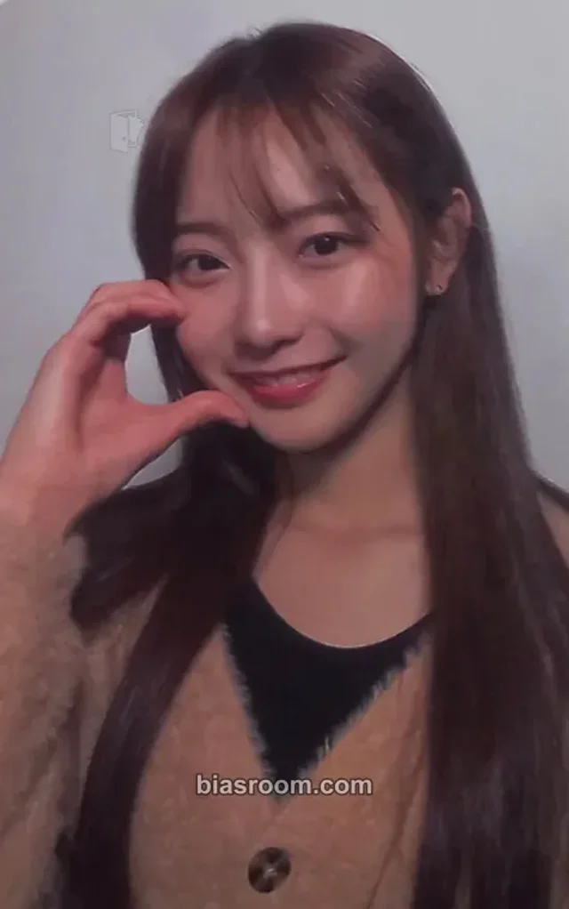 Hana UNICODE Hello, World! Code: J K-pop photocard