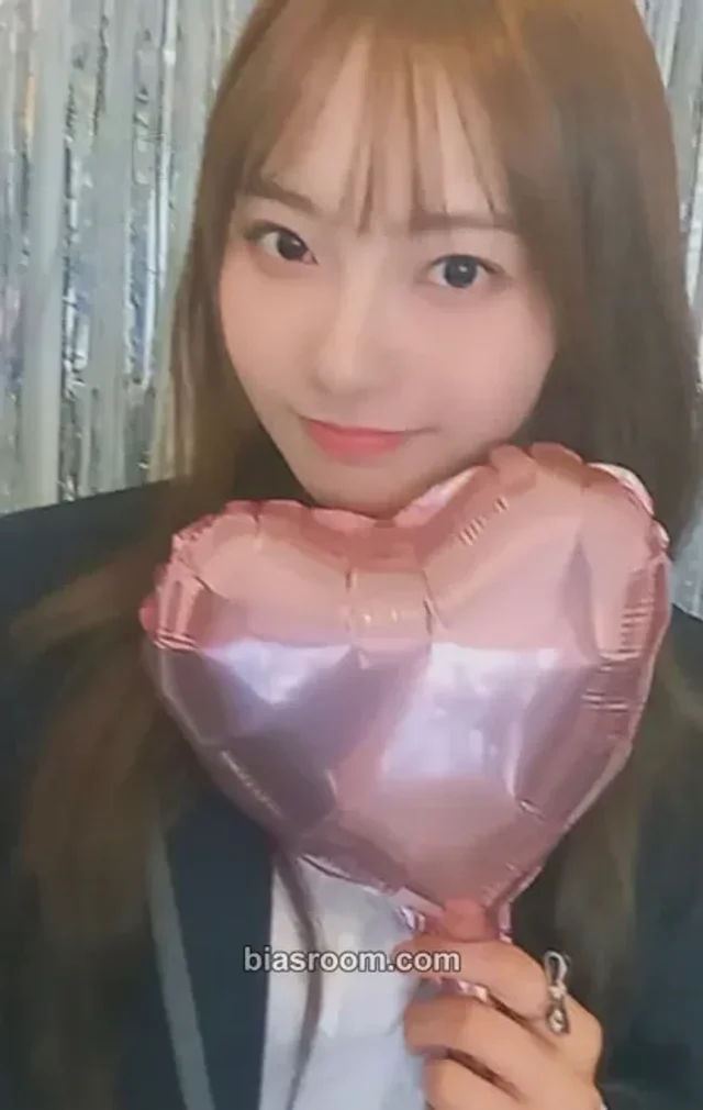 UNICODE - Hana - Hello, World! Code: J Album video call (fancall) amuze records round 2