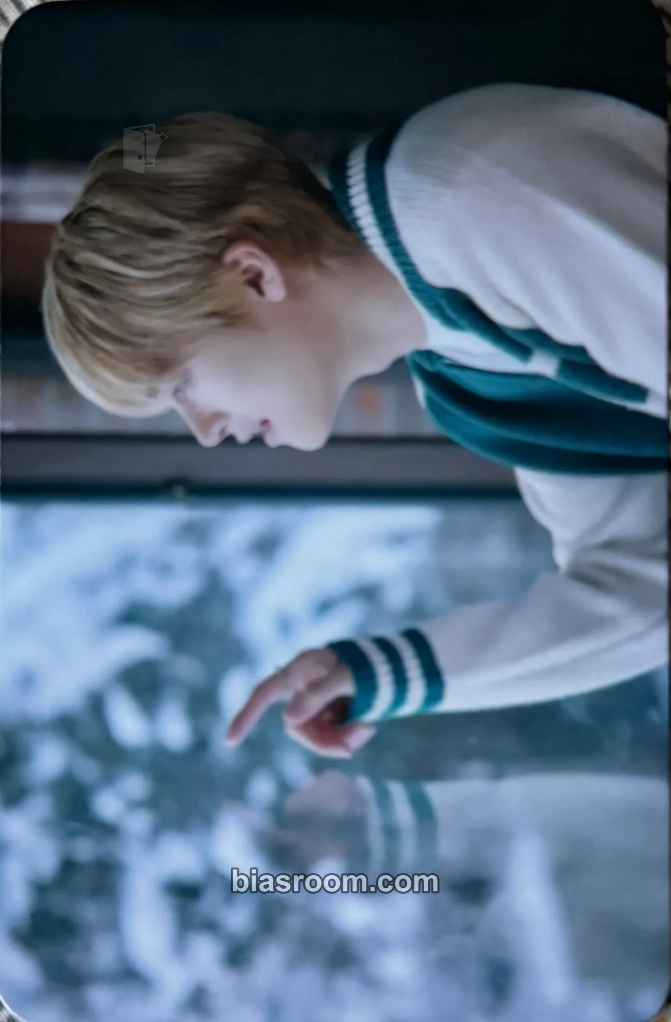 Junmin Xikers “Winter House” winter merch MD Photocard - xikers - xikers K-pop photocard