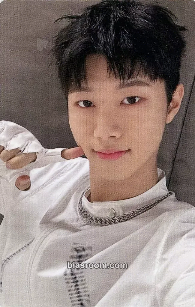 Hyunwoo Tsuki (Lunatic) Photocard - xikers - xikers K-pop photocard