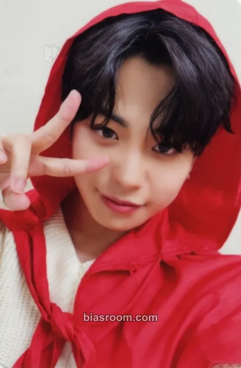 Keita Target: ME Photocard - EVNNE - EVNNE K-pop photocard