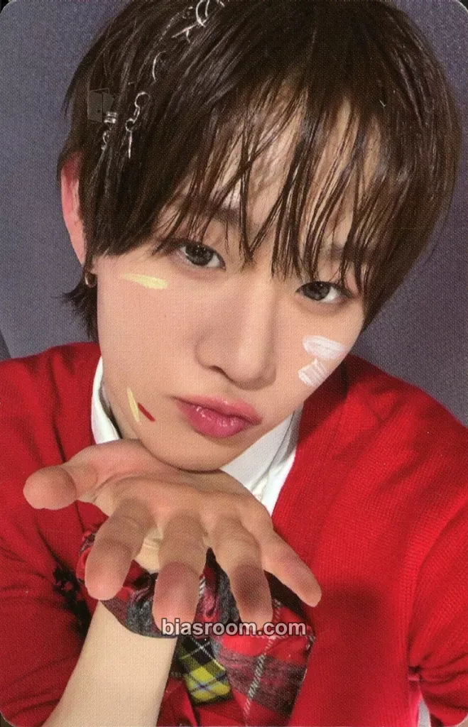 Ji Yunseo HOT MESS Photocard - EVNNE - EVNNE K-pop photocard