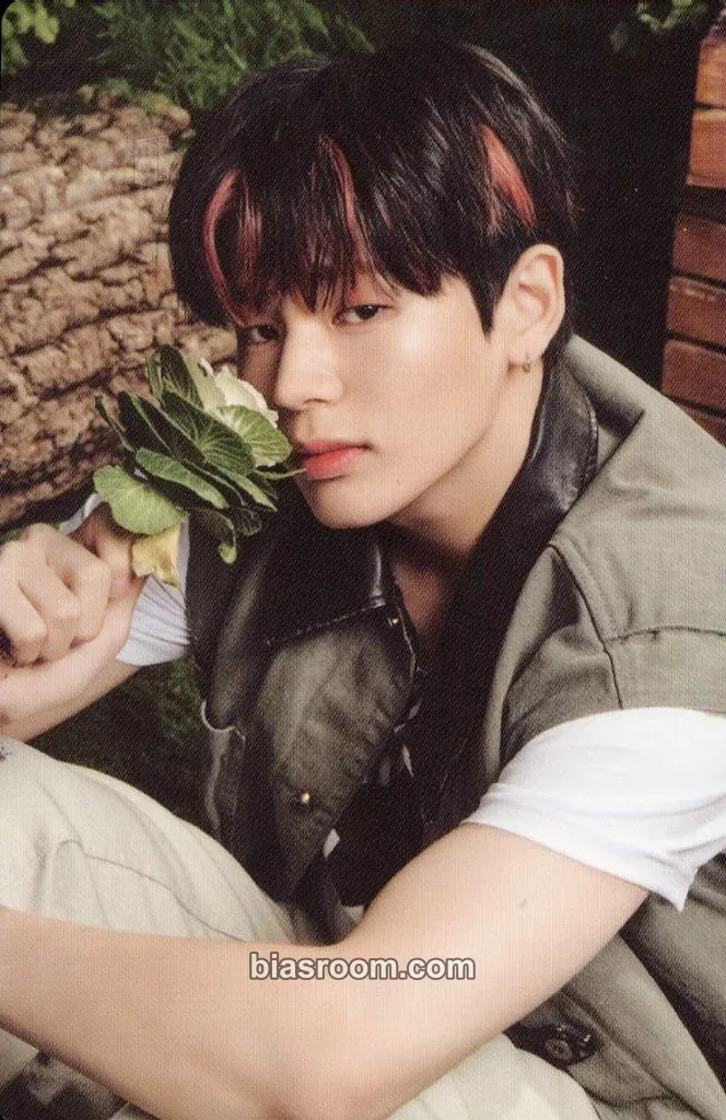 Mun Junghyun HOT MESS Photocard - EVNNE - EVNNE K-pop photocard