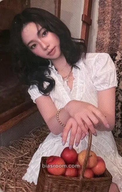 Karina Season's Greetings (2026) Photocard - aespa - aespa K-pop photocard
