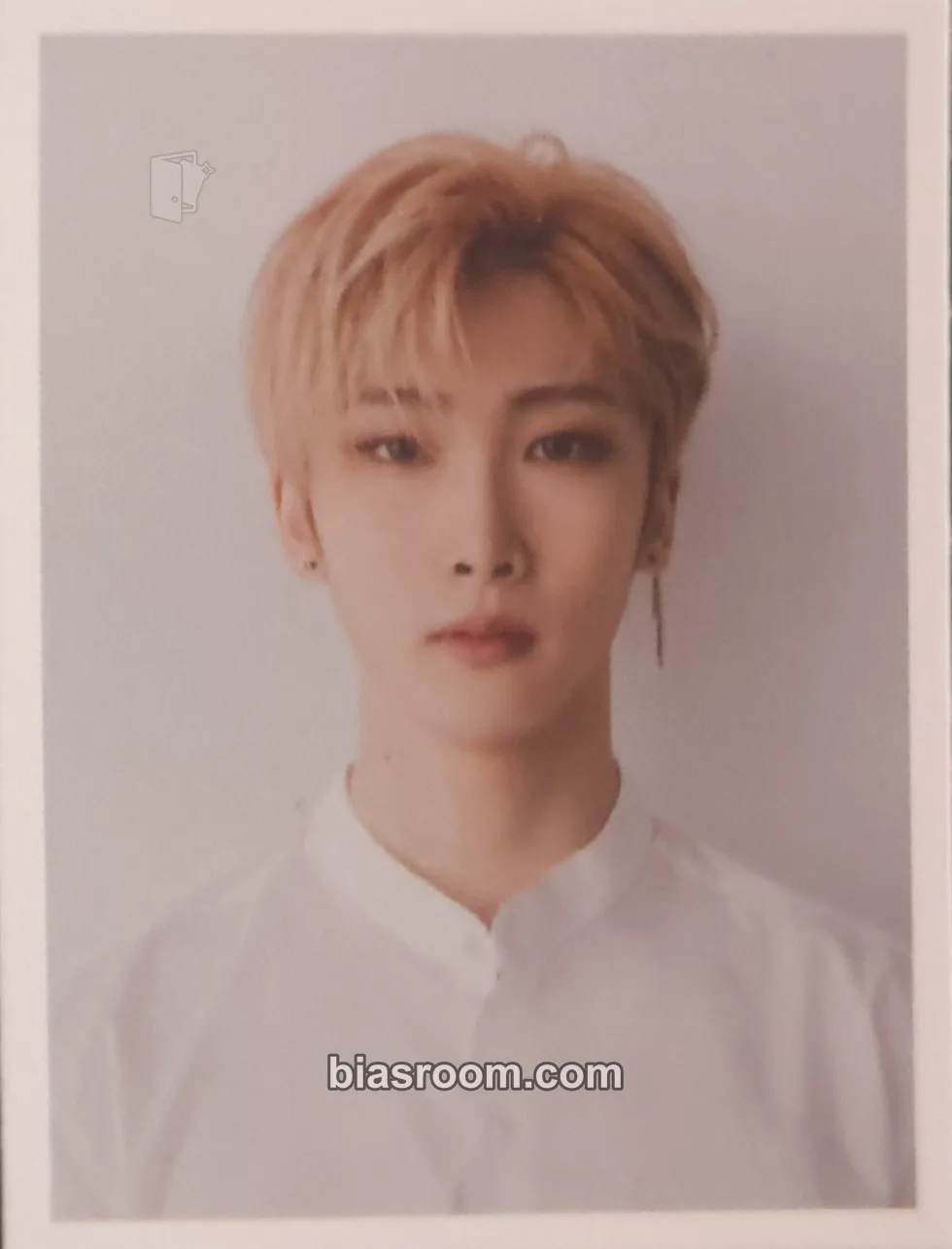 Hoyoung Series 'O' Round 1 : Hall Photocard - VERIVERY - VERIVERY K-pop photocard