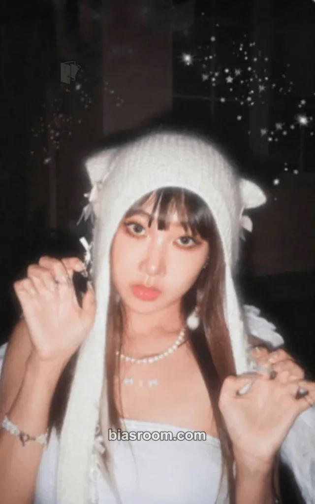The Deep - The Deep - Messy Room Album merch photocard