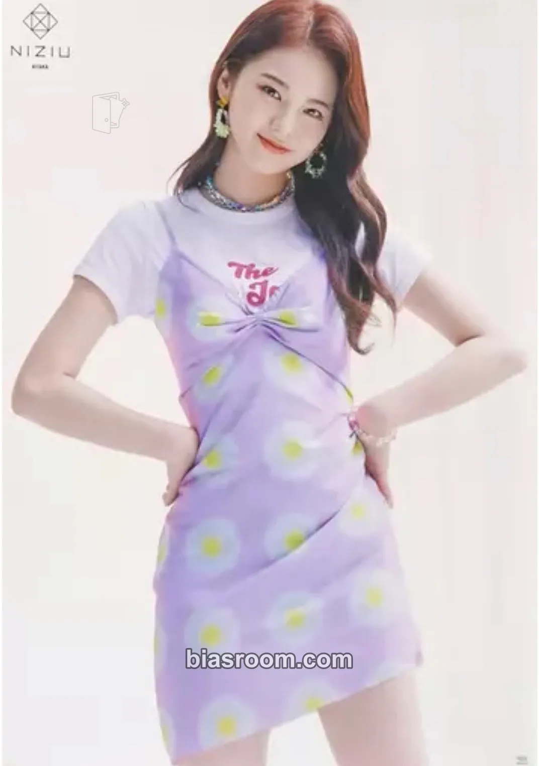 Ayaka Take a picture / Poppin’ Shakin’ Photocard - NiziU - NiziU K-pop photocard