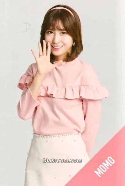 Momo Candy Pop Photocard - TWICE - TWICE K-pop photocard