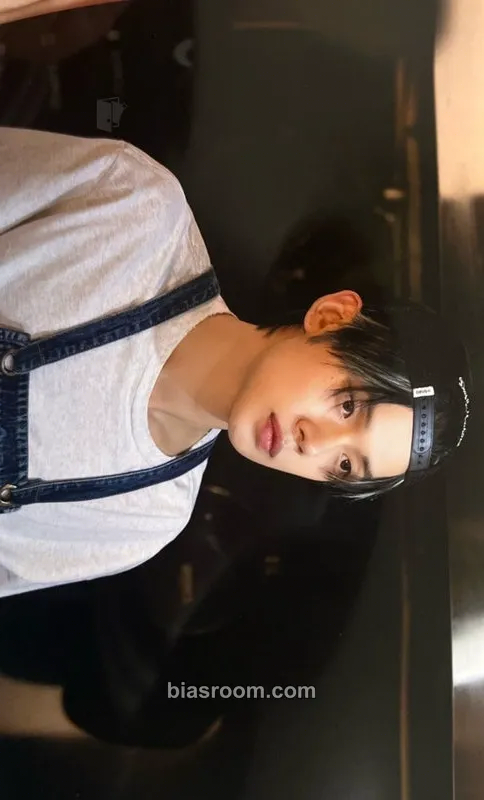 Yeonjun Minisode 3: Tomorrow Photocard - TOMORROW X TOGETHER - TOMORROW X TOGETHER K-pop photocard