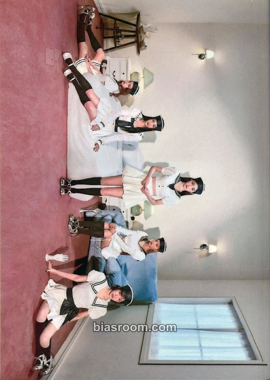 Cosmic Photocard - Red Velvet - Red Velvet K-pop photocard