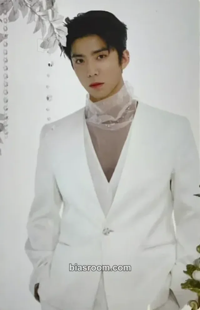 SF9 - Hwiyoung - TURN OVER Album pop-up store trading card