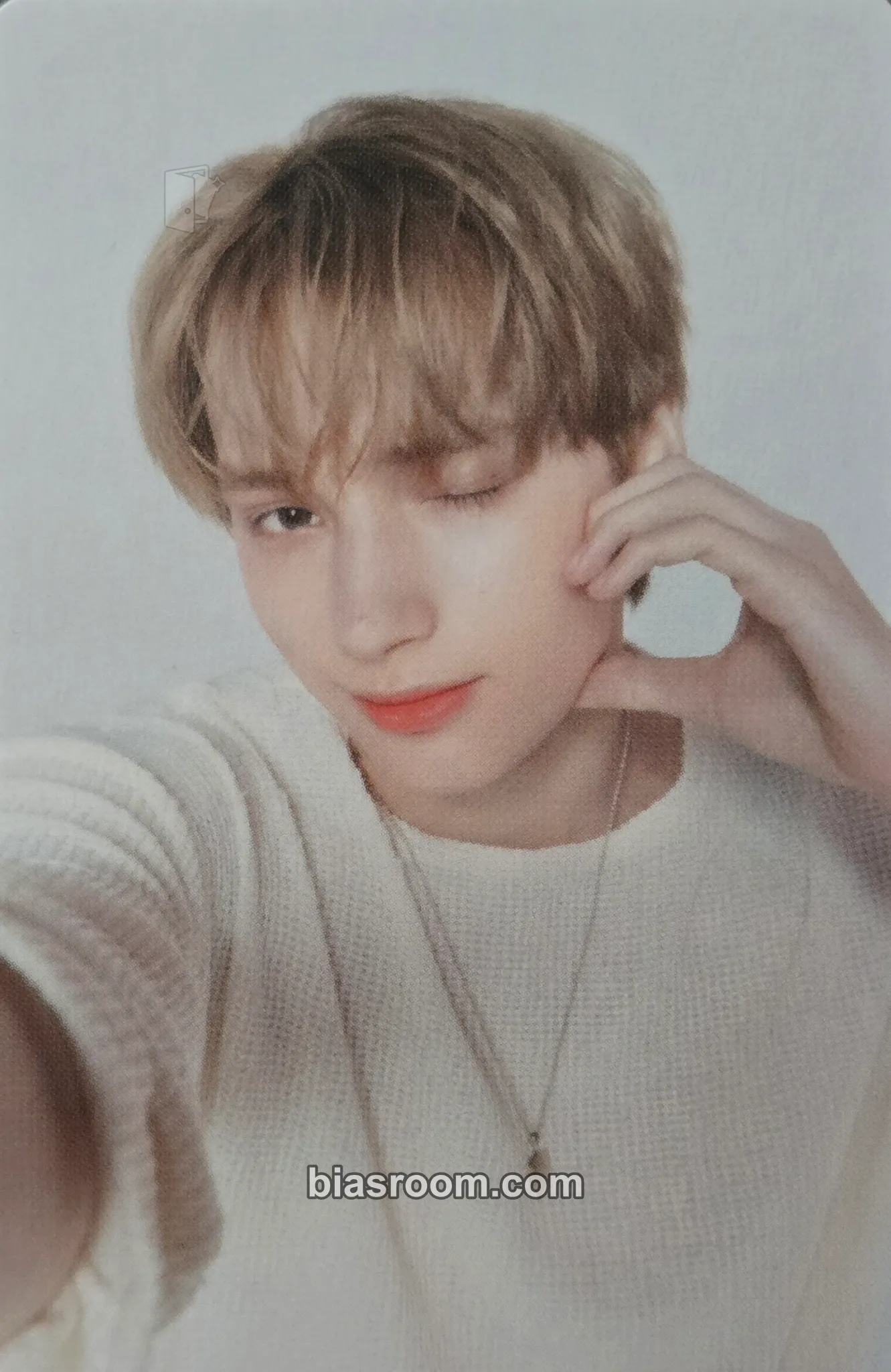 Huening Kai Act: Tomorrow Photocard - TOMORROW X TOGETHER - TOMORROW X TOGETHER K-pop photocard