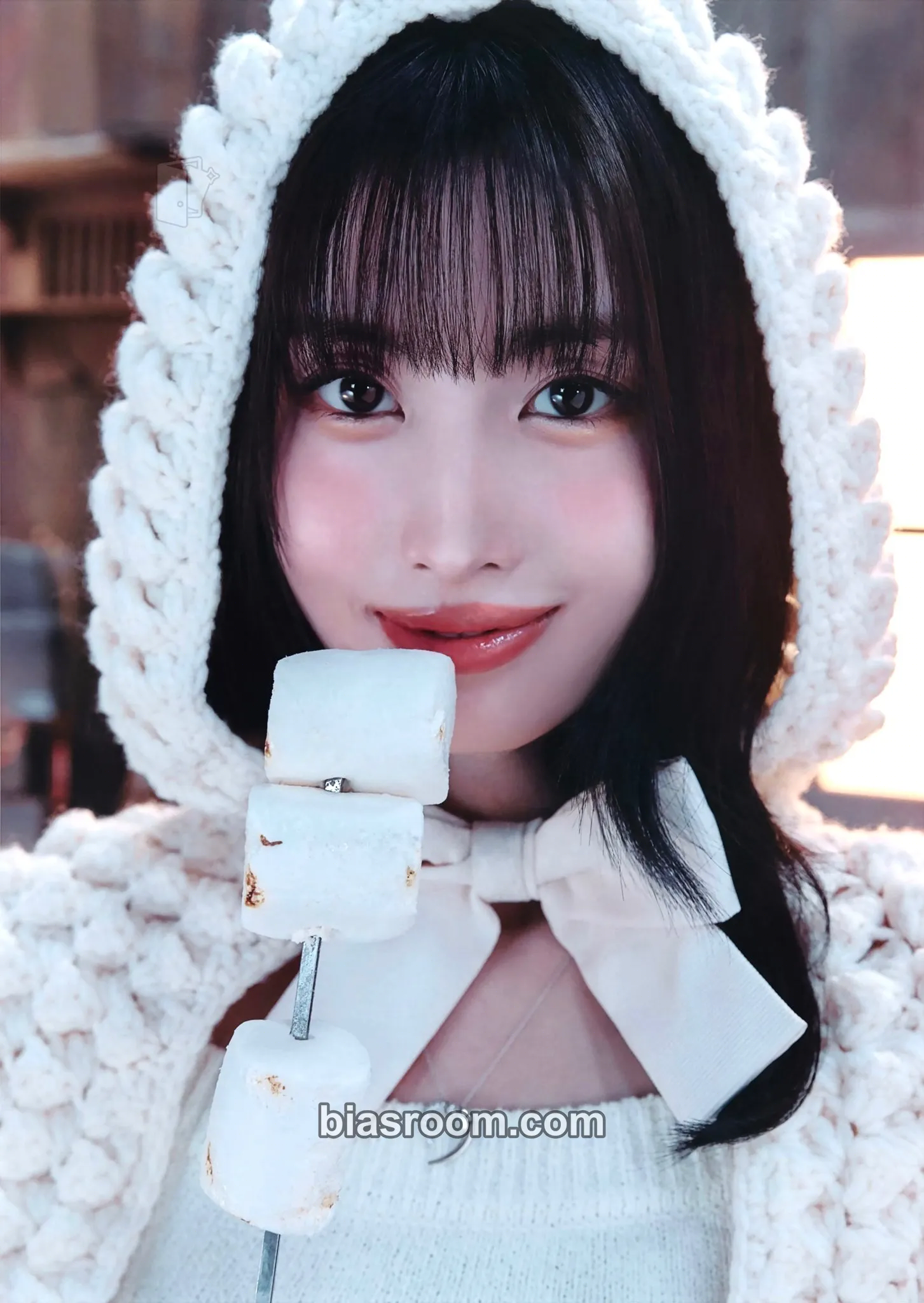 Momo 2024 JYP Japan Pop-up Store ‘SKI BAR’ Photocard - TWICE - TWICE K-pop photocard