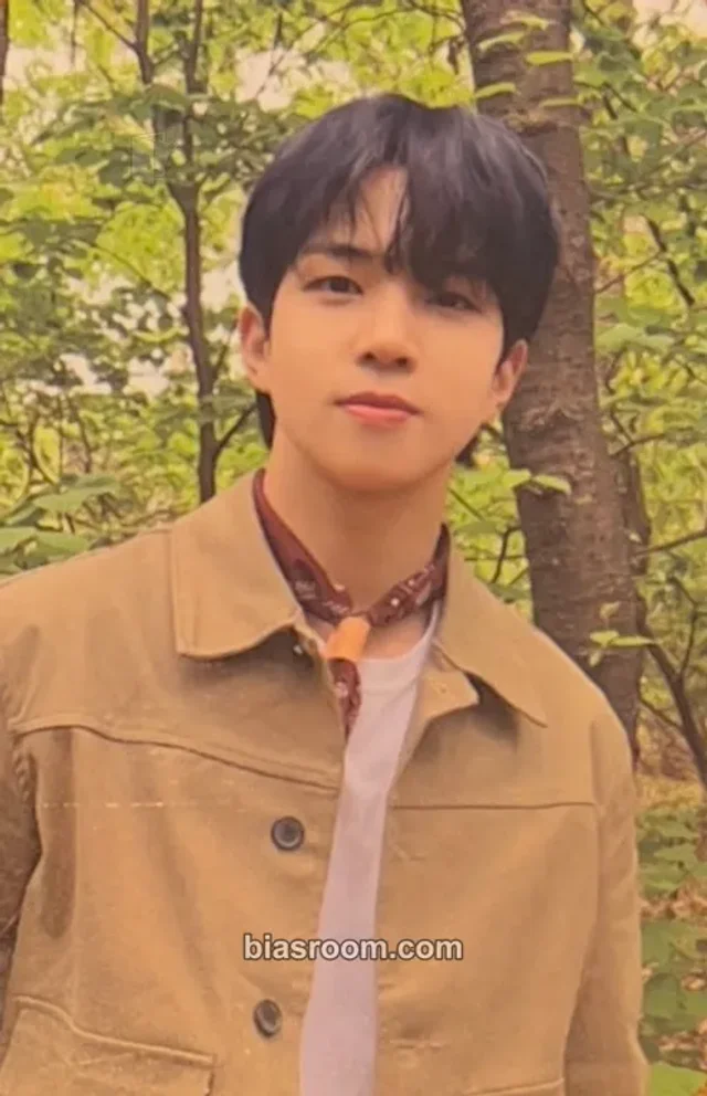 N.Flying - Hweseung - 2023 Live 'FOREST OF 2RAVELERS' Event trading card