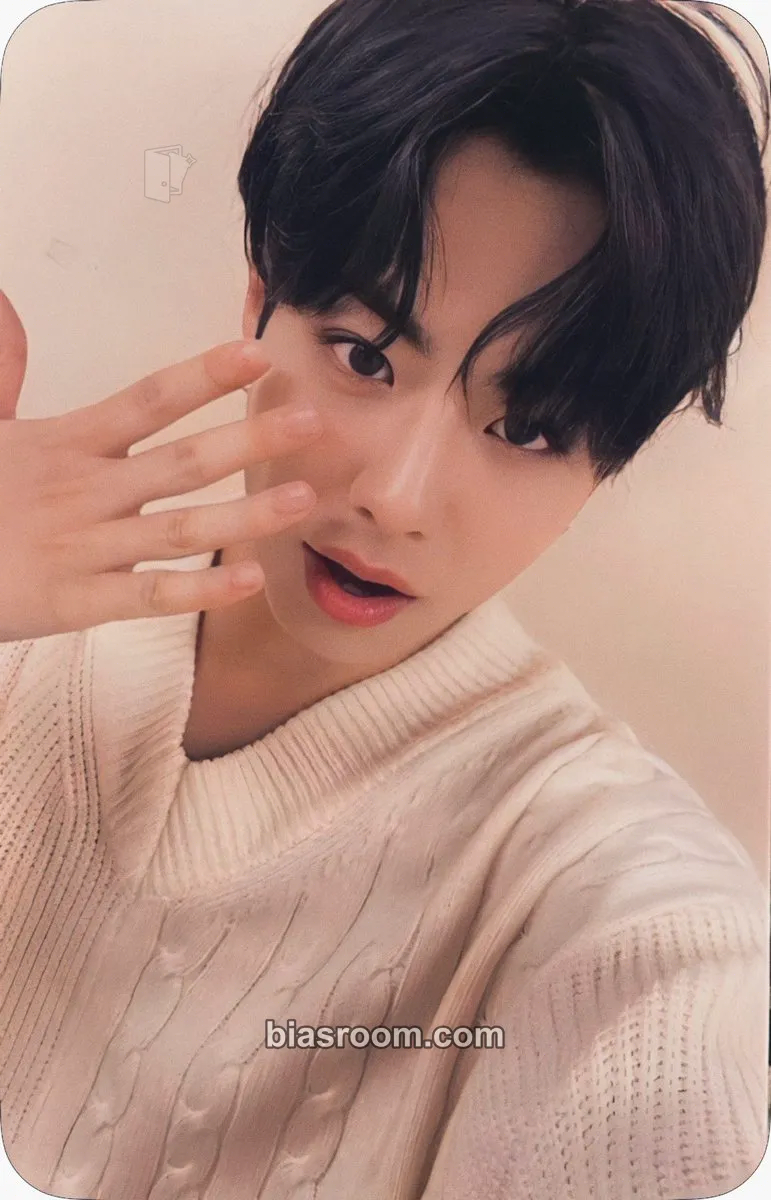 Keita Target: ME Photocard - EVNNE - EVNNE K-pop photocard