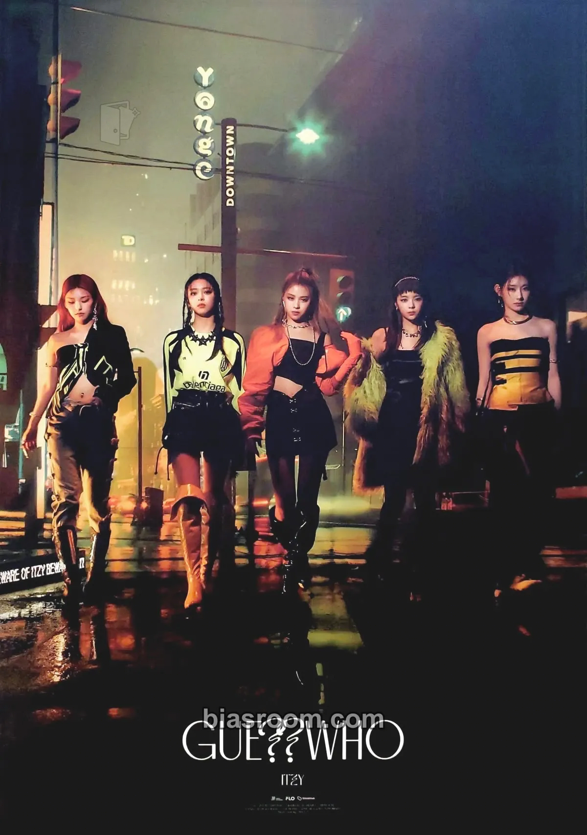 GUESS WHO Photocard - ITZY - ITZY K-pop photocard