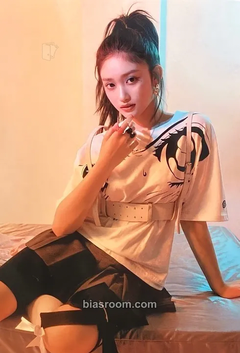 Leeseo I've Mine Photocard - IVE - IVE K-pop photocard