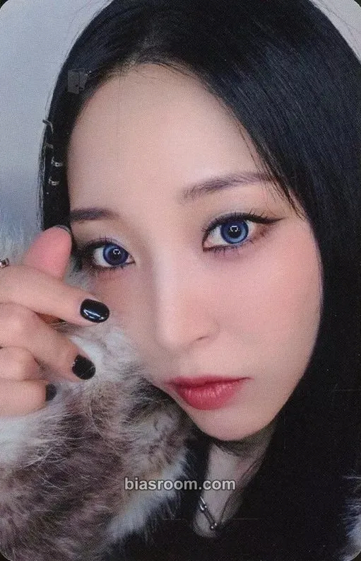 Moonbyul laundri Photocard - MAMAMOO - MAMAMOO K-pop photocard
