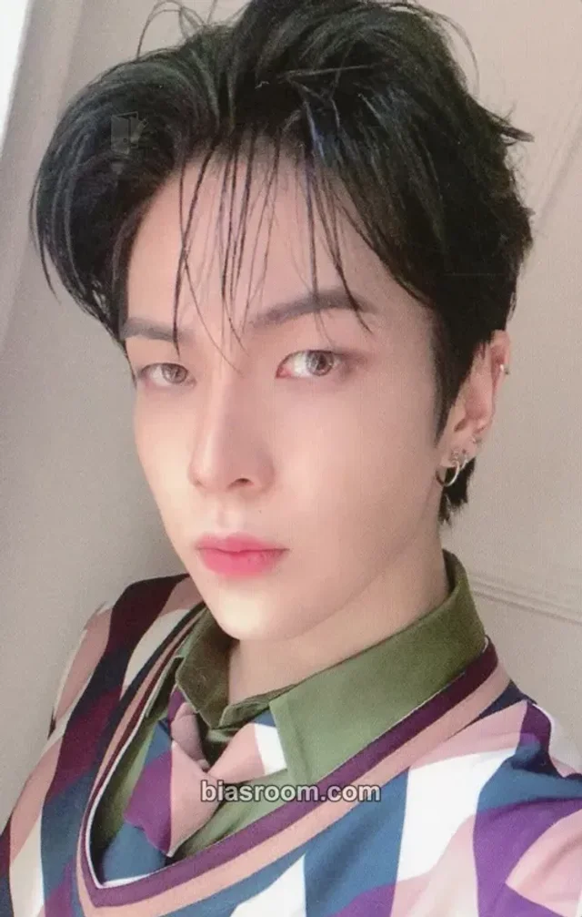 MIRAE - Lee Junhyuk - Marvelous Album album photocard academy version